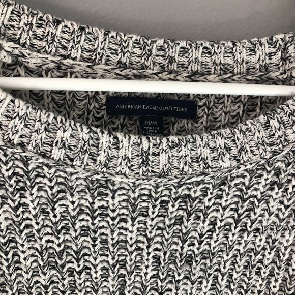 American Eagle Crewneck black and white sweater M - Picture 2 of 8